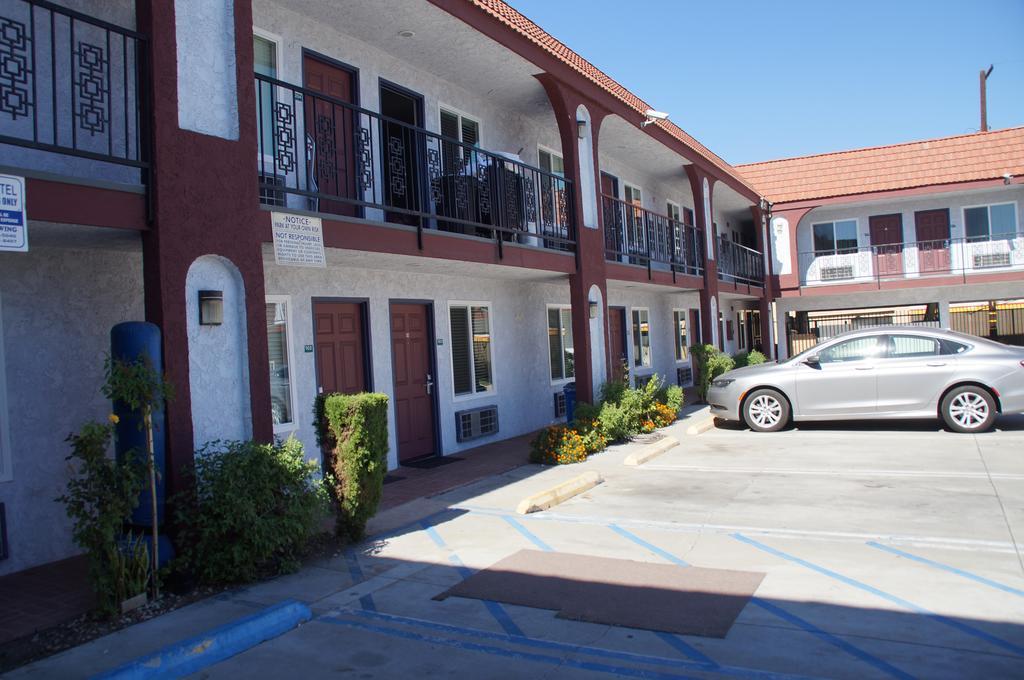 Beach Inn Long Beach Exterior photo